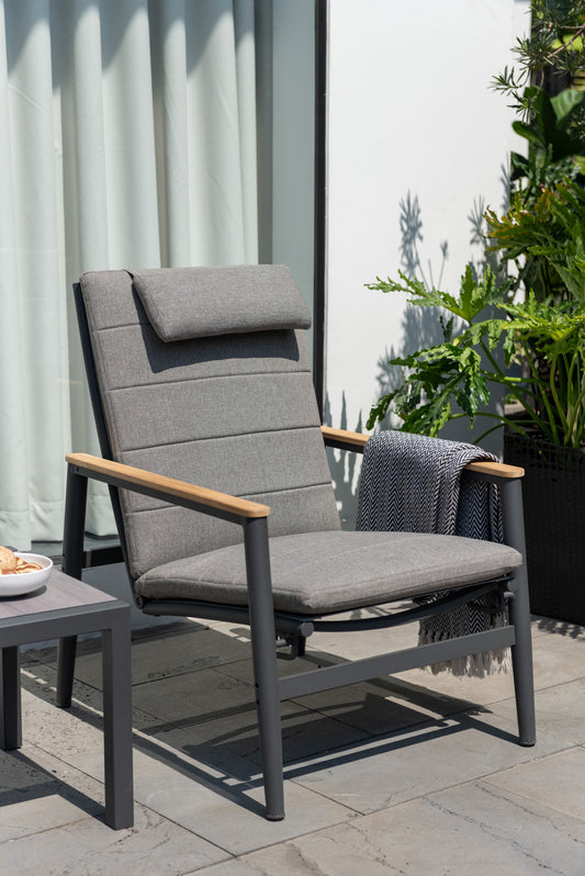 WAS $699. NOW $499 BRAND NEW Dark Teak Recliner Lounge Chair Made of Die-cast Aluminum, Ideal Furniture For Outdoor